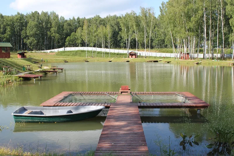 Понтоны и лодка
