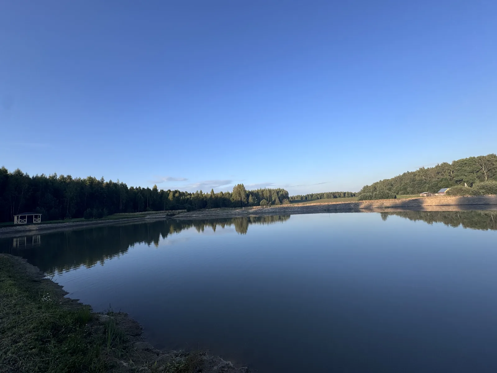 Водоём базы