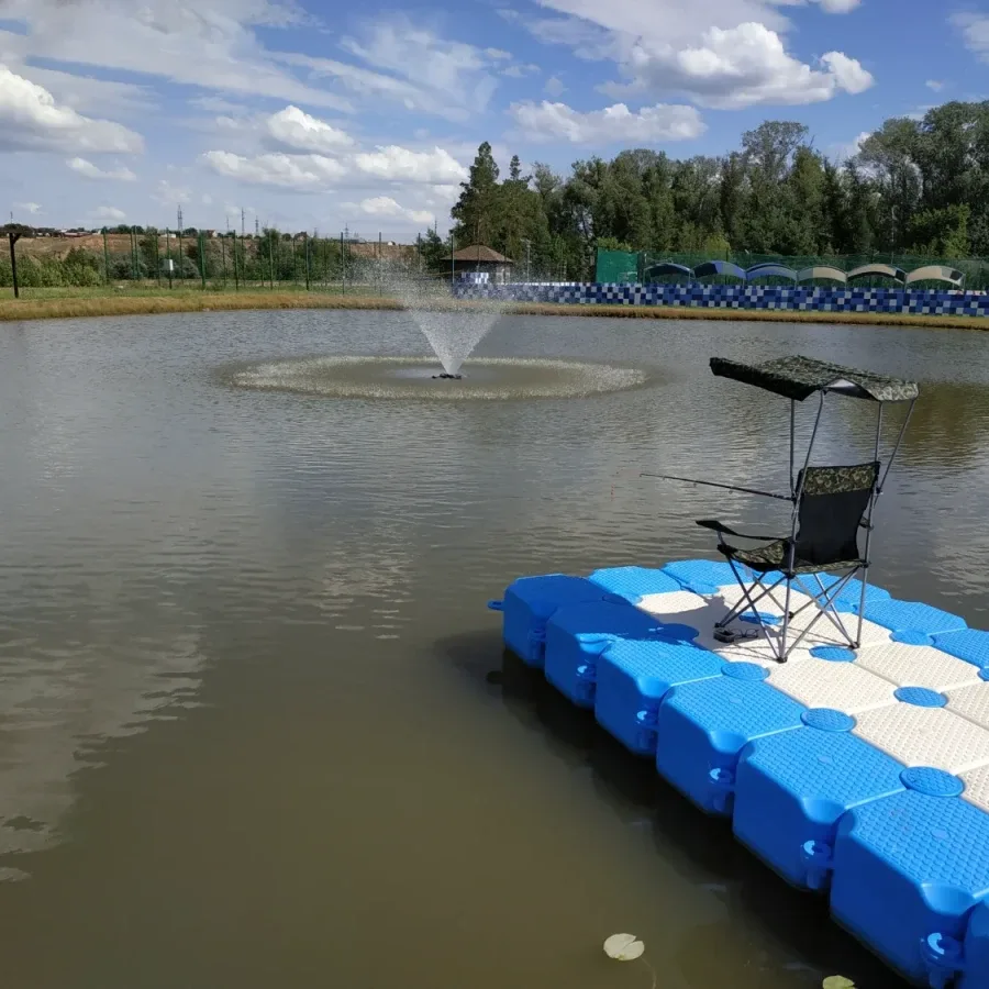 Понтон для ловли на пруду