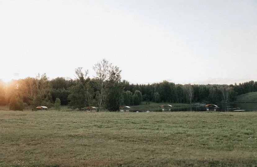 Берег озера