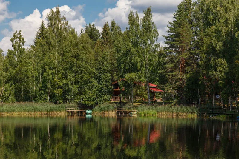 Берег озера